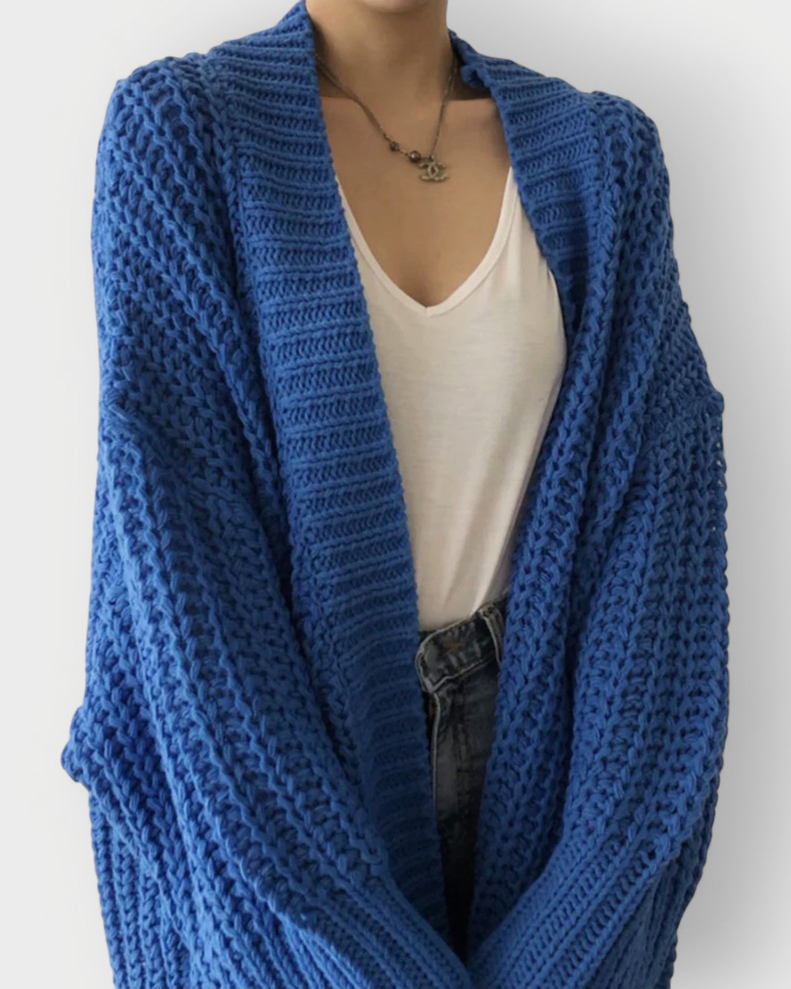 Benedicte-Sofía - elegante, imponente, atemporal
