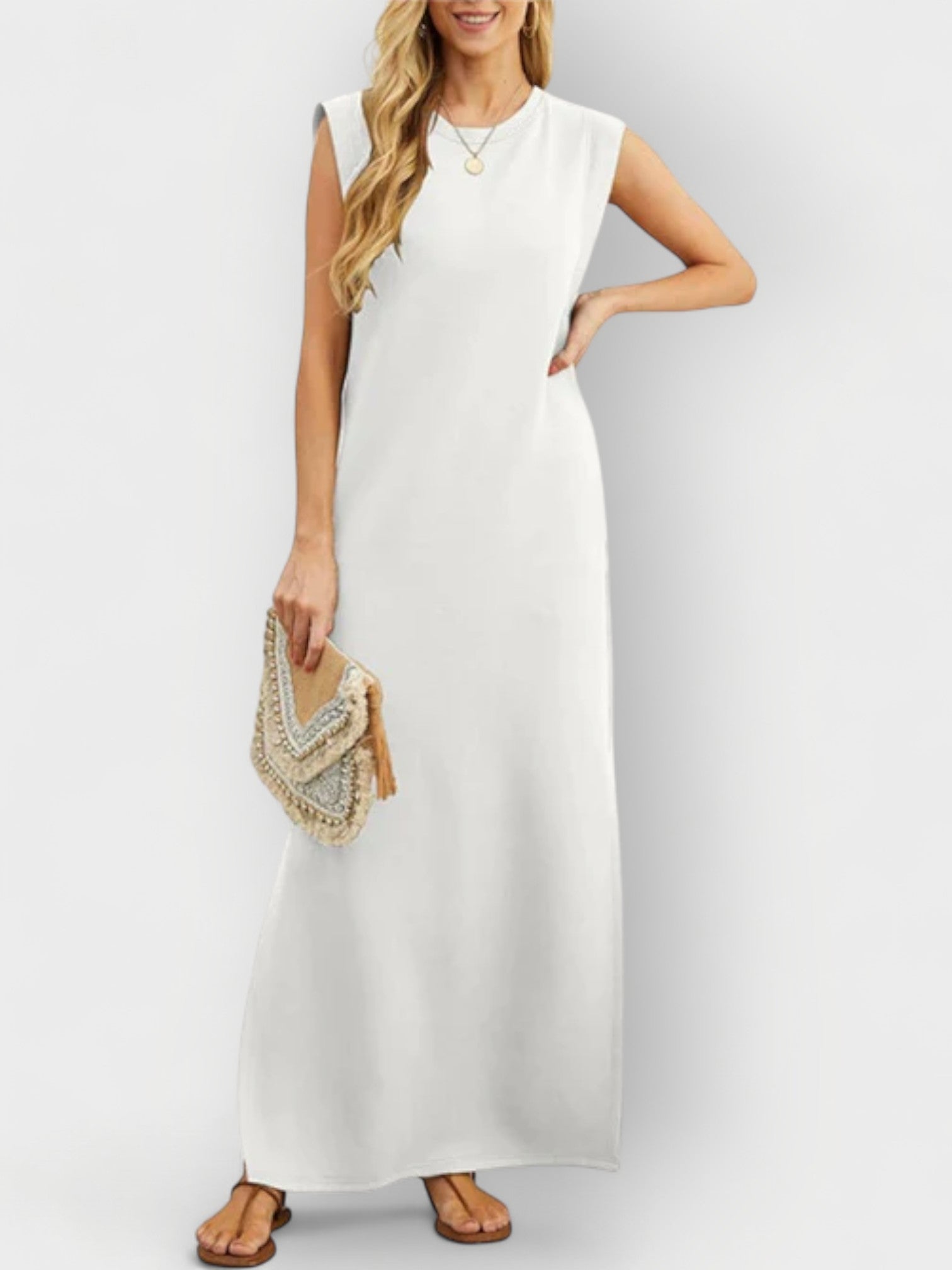 Lydia-Eirini - simple, sofisticada, atemporal