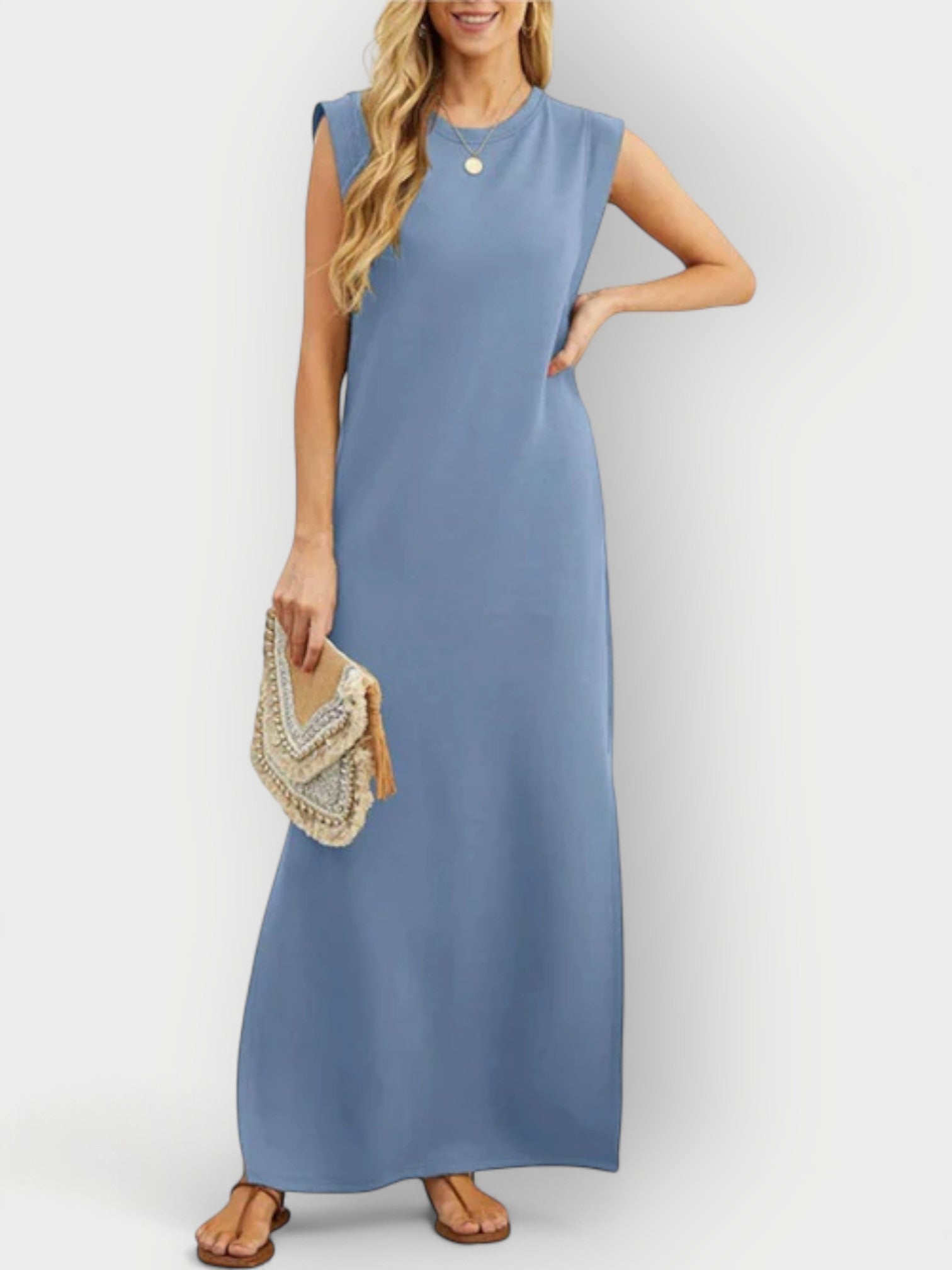 Lydia-Eirini - simple, sofisticada, atemporal