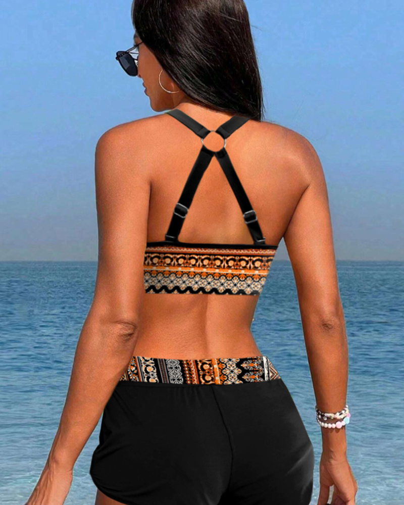 Bikinis de tiro alto con patrón geométrico
