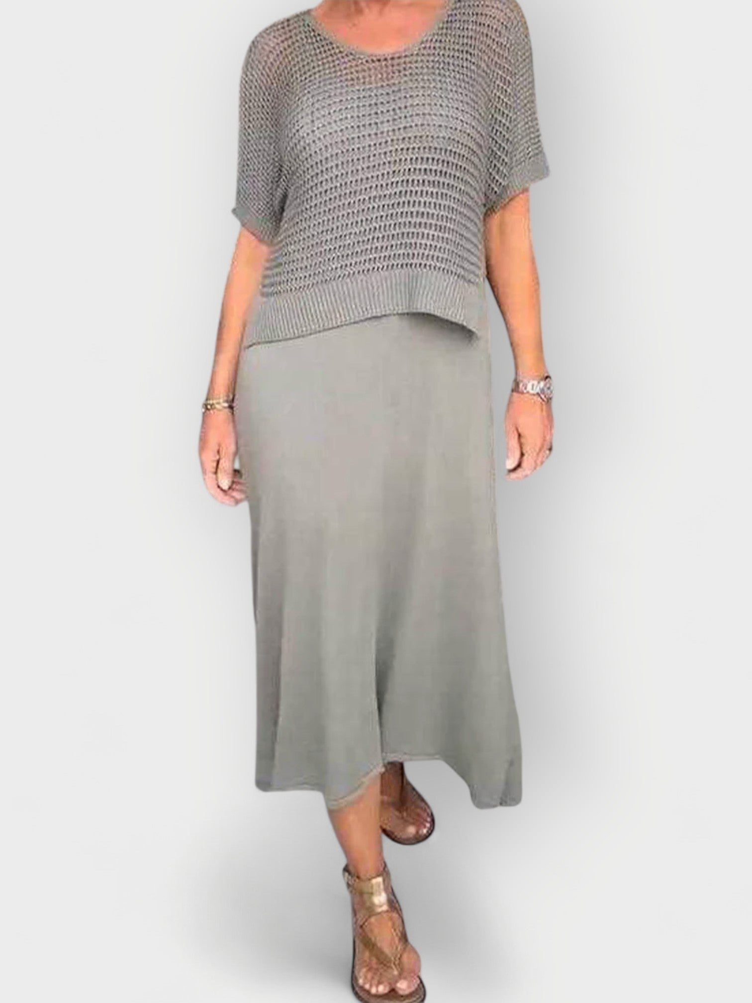 Julia-Cristina - elegante, femenina, etérea