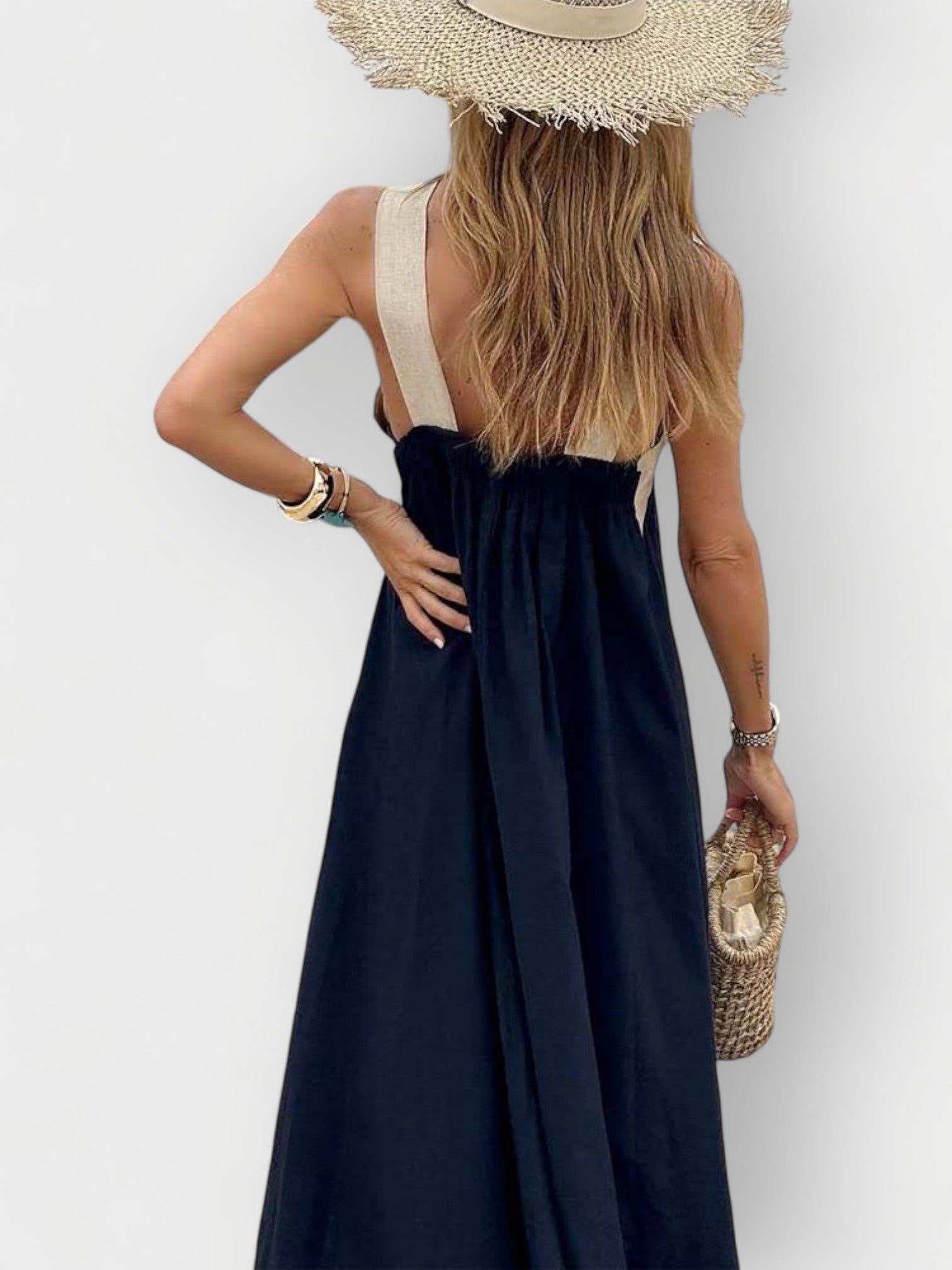 Acrivia - seria, elegante, estable
