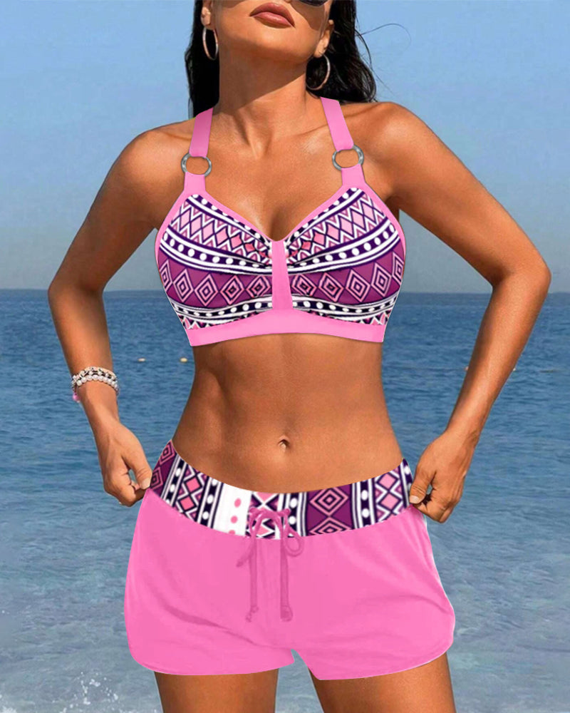 Bikinis de Corte Alto con Patrón Geométrico