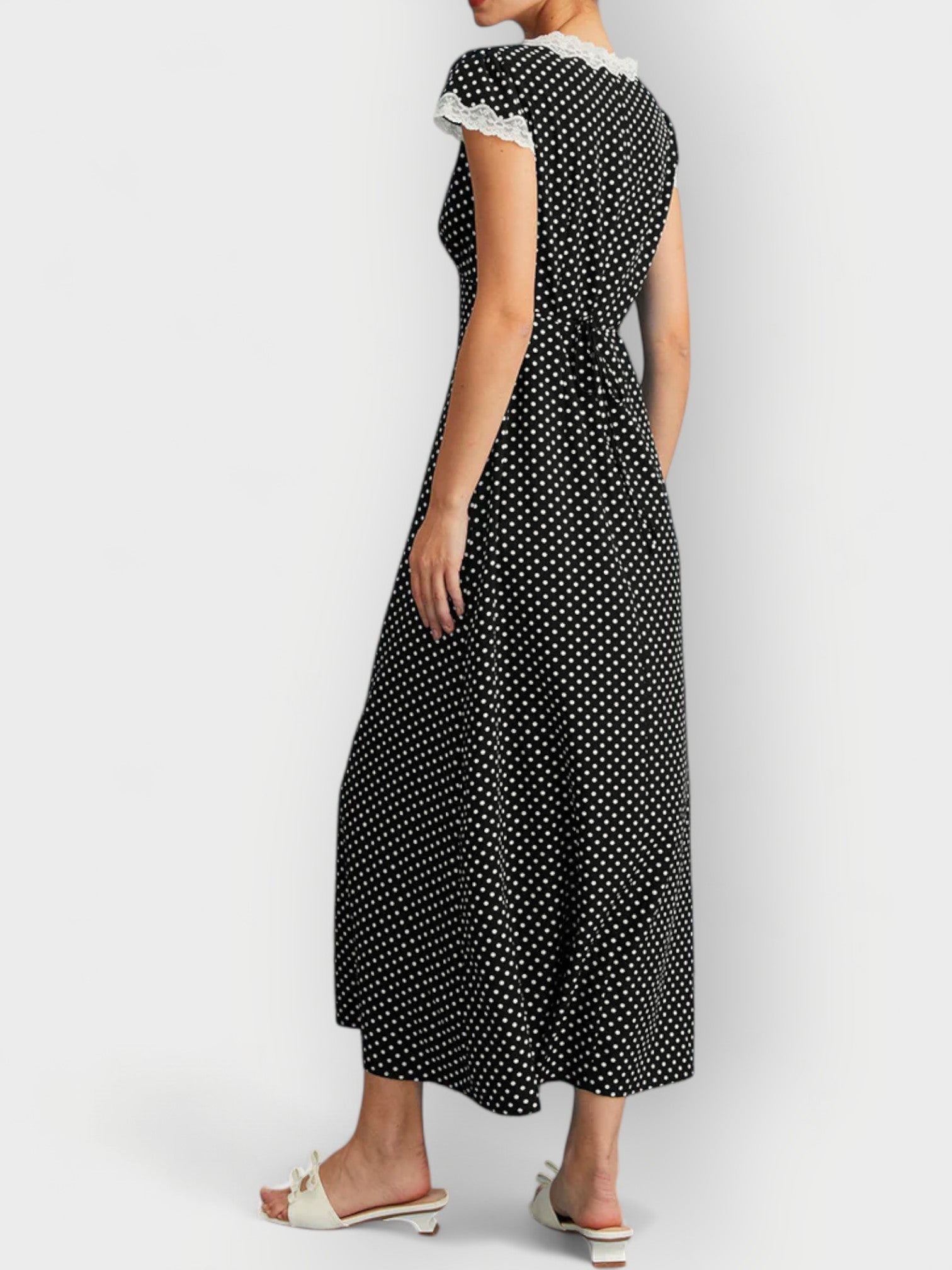Stefanina - discreta, elegante, estable