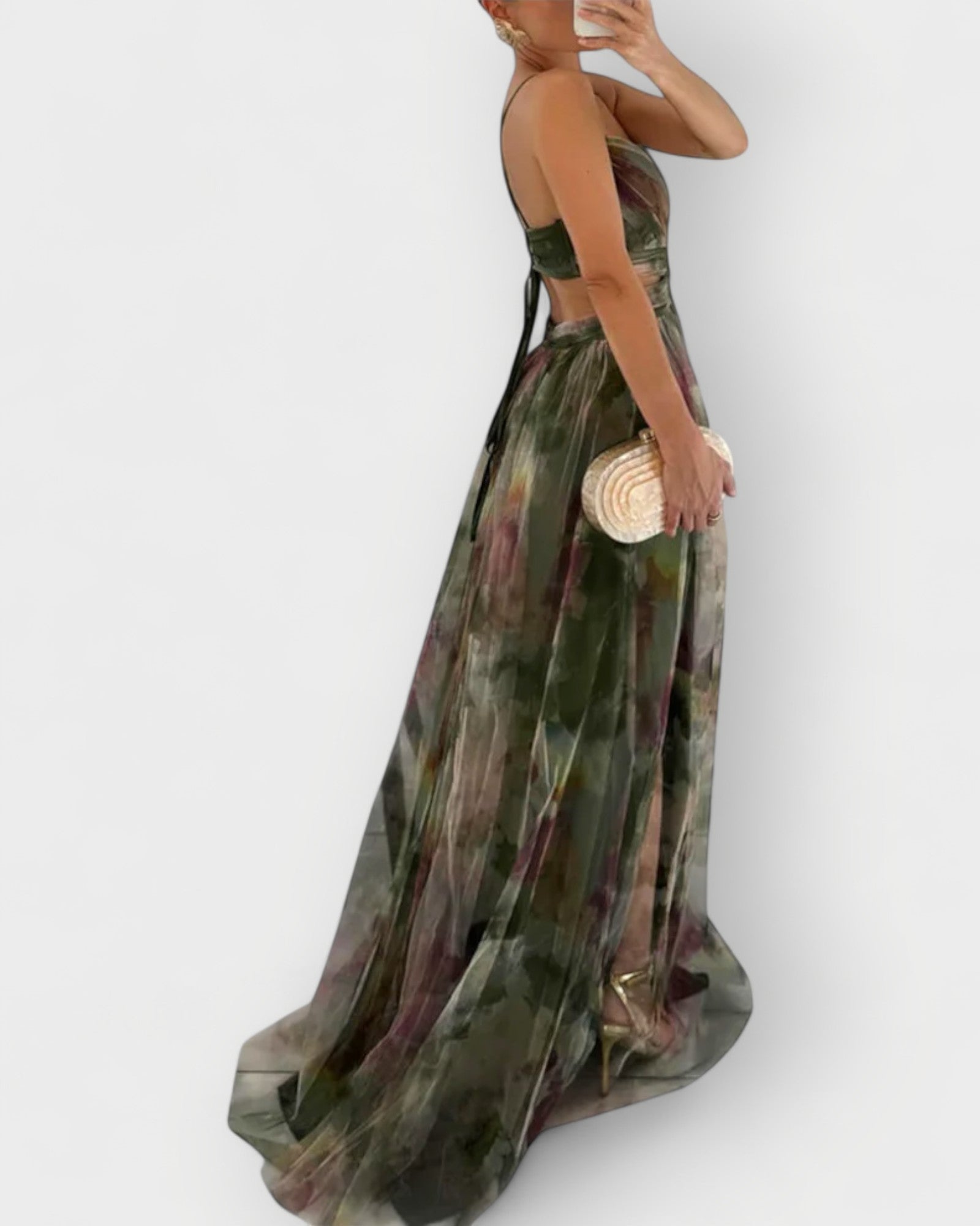 Ξανθώ - boho, creativa, atractiva