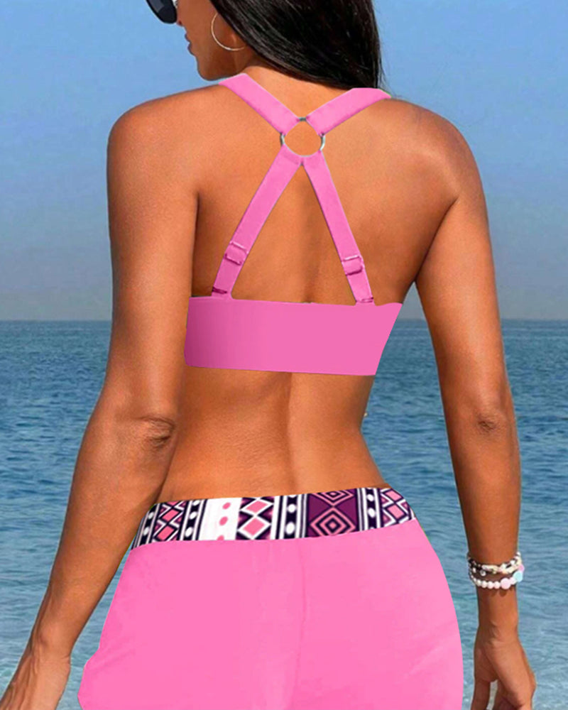 Bikinis de Corte Alto con Patrón Geométrico