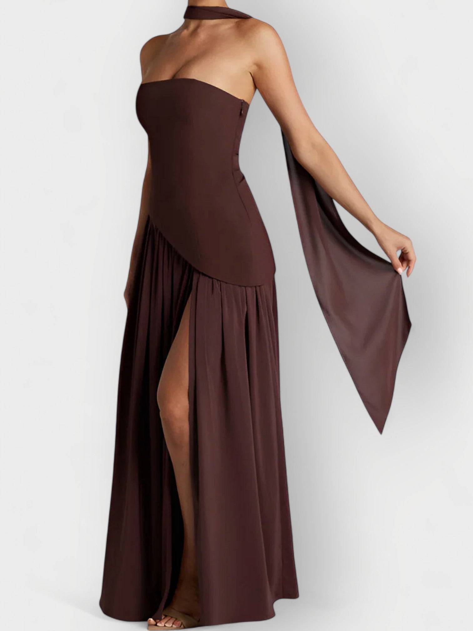 Yada - elegante, aristocrática, ligera
