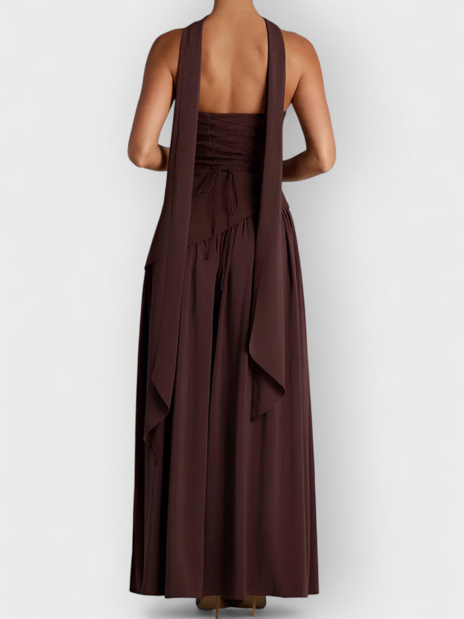 Yada - elegante, aristocrática, ligera