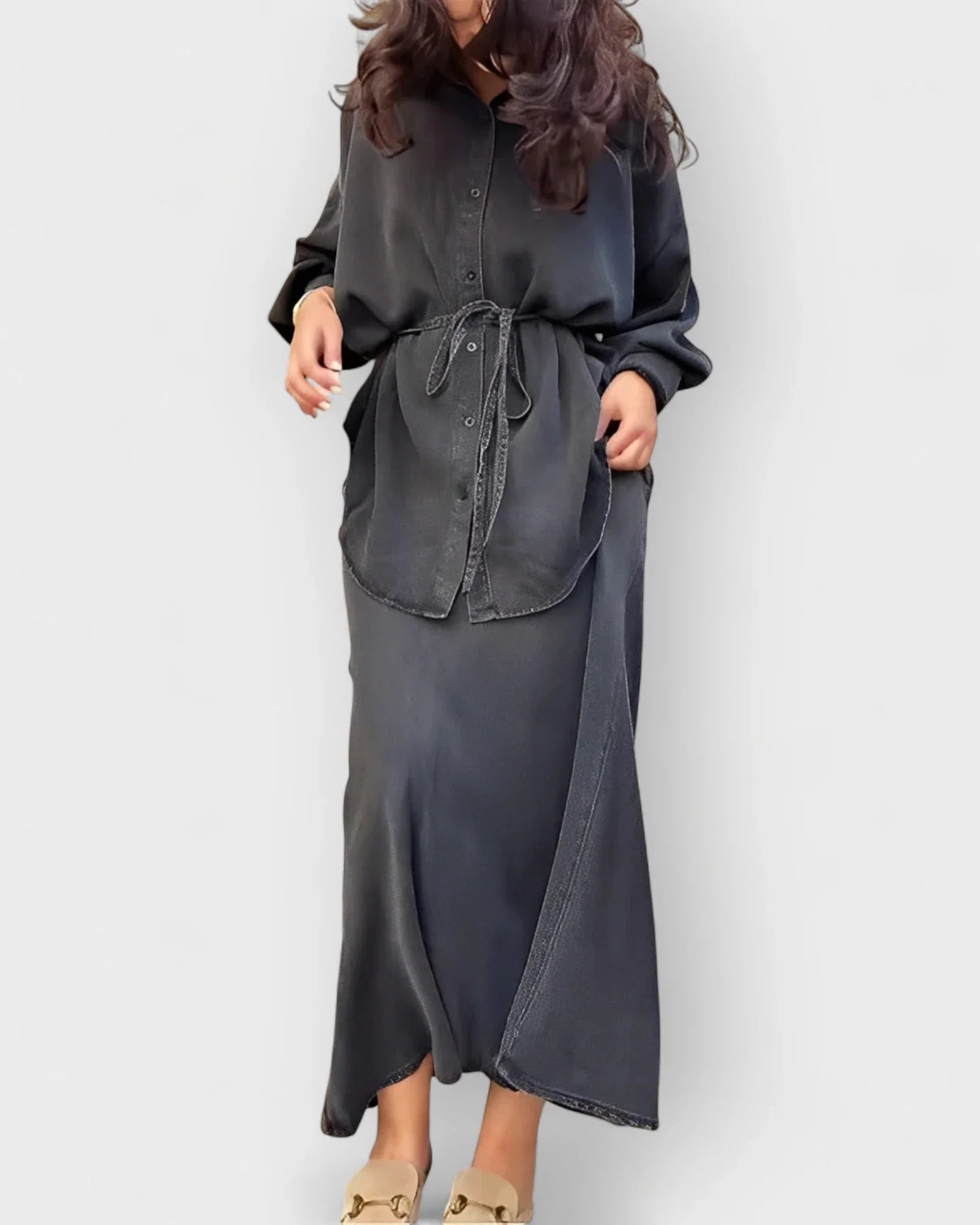 Oraiothea-María - tranquila, elegante, discreta