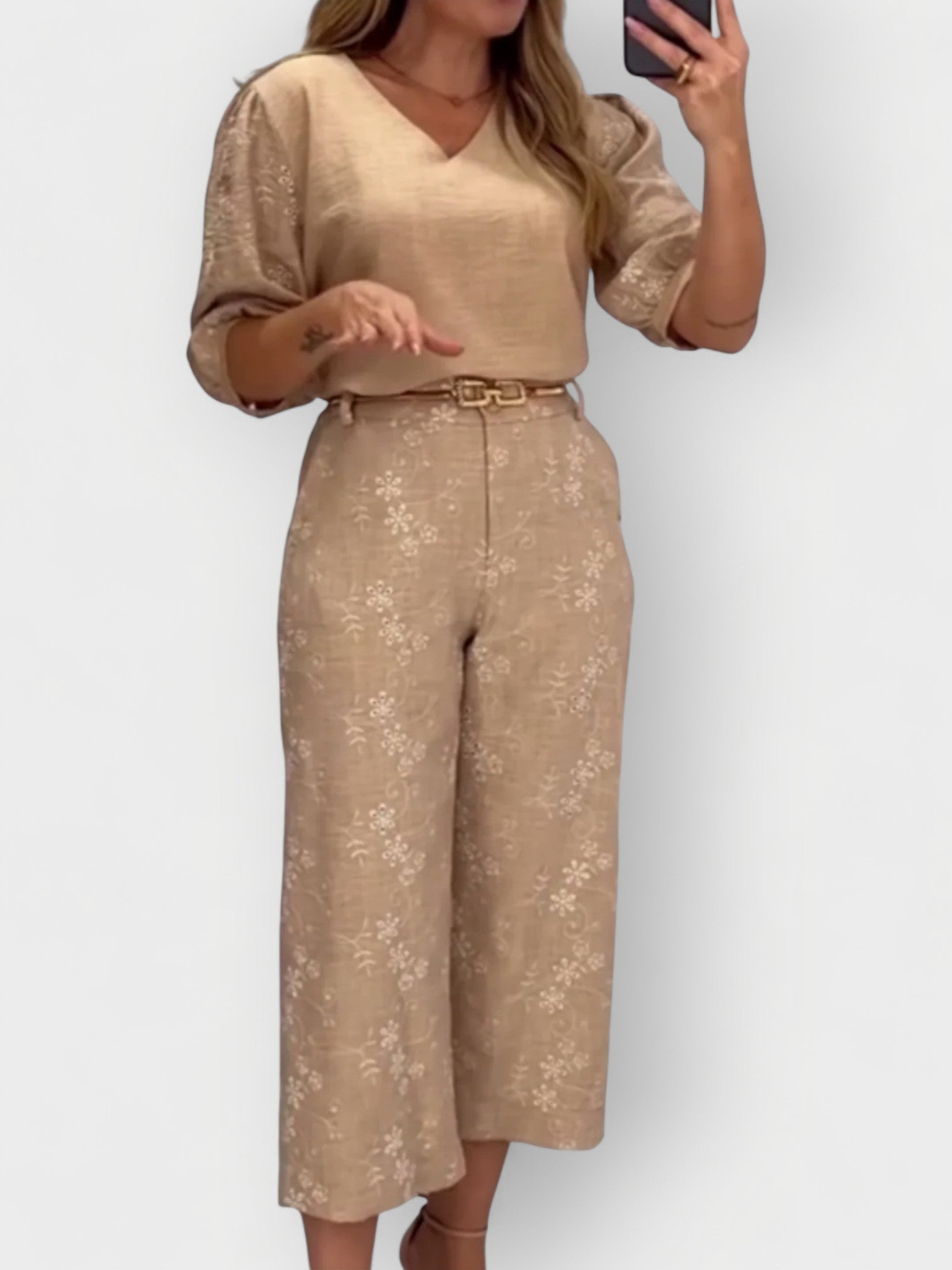 Benedicta - Elegante, neutra, noble