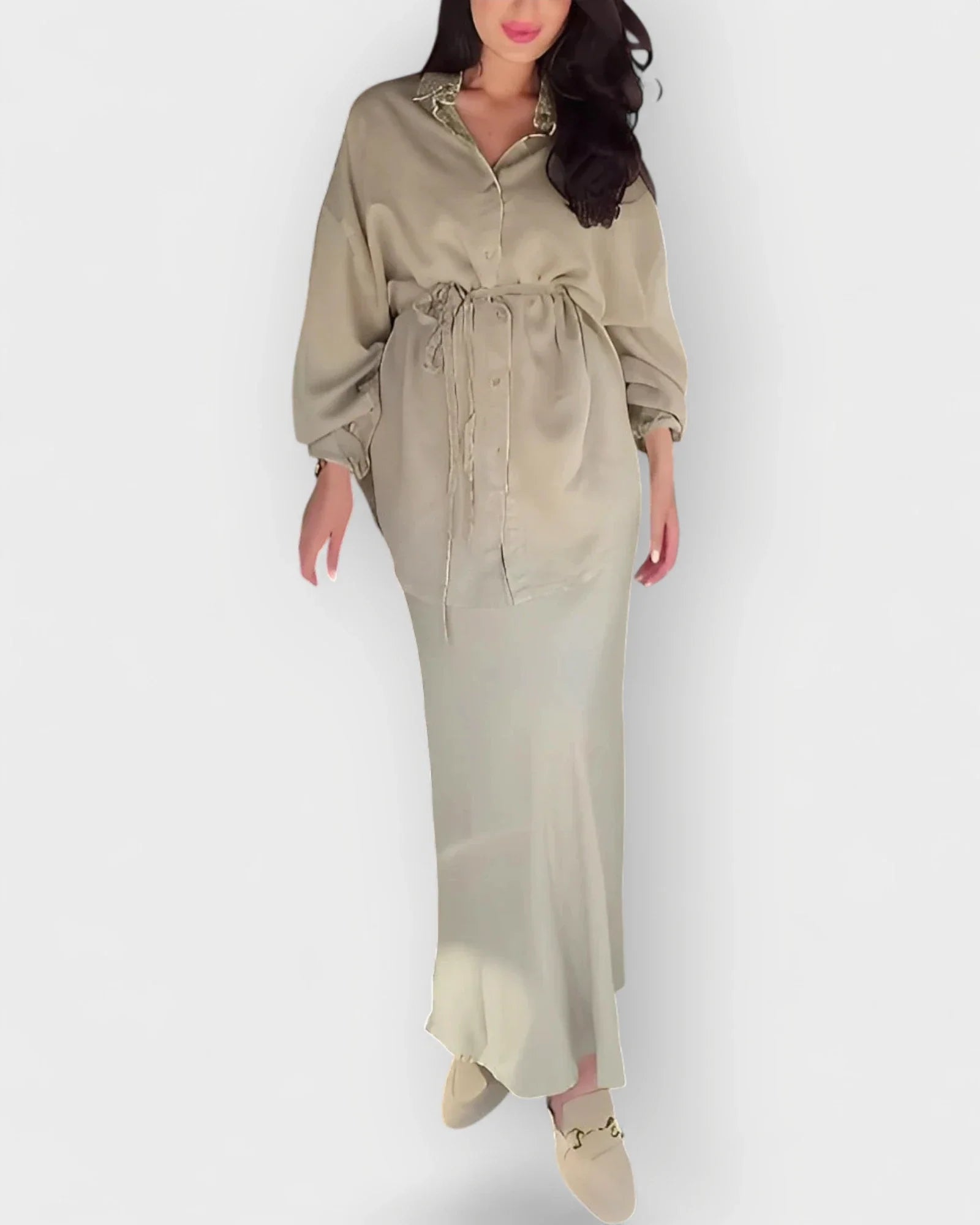 Oraiothea-María - tranquila, elegante, discreta