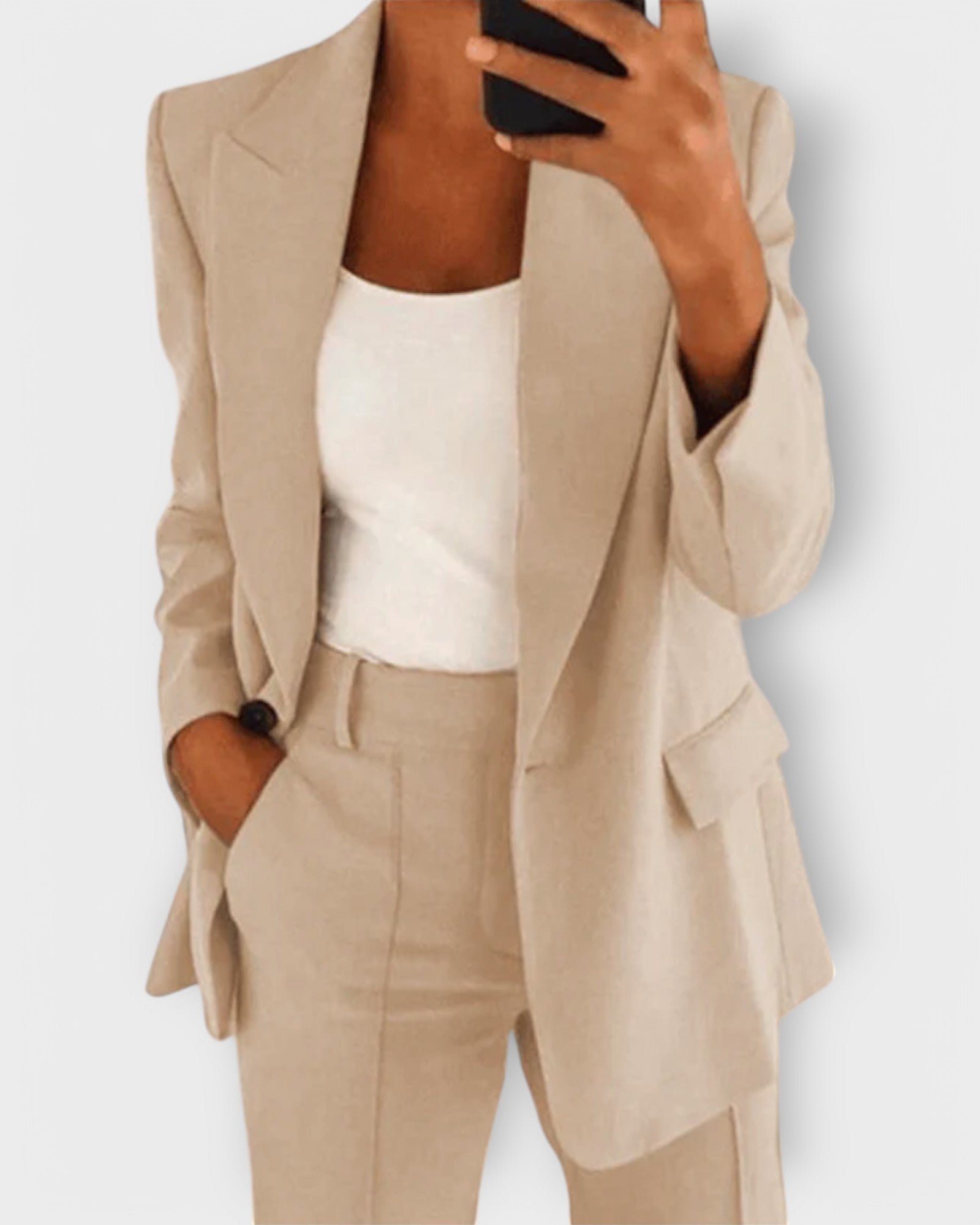 Carmela – elegante, atemporal, profesional