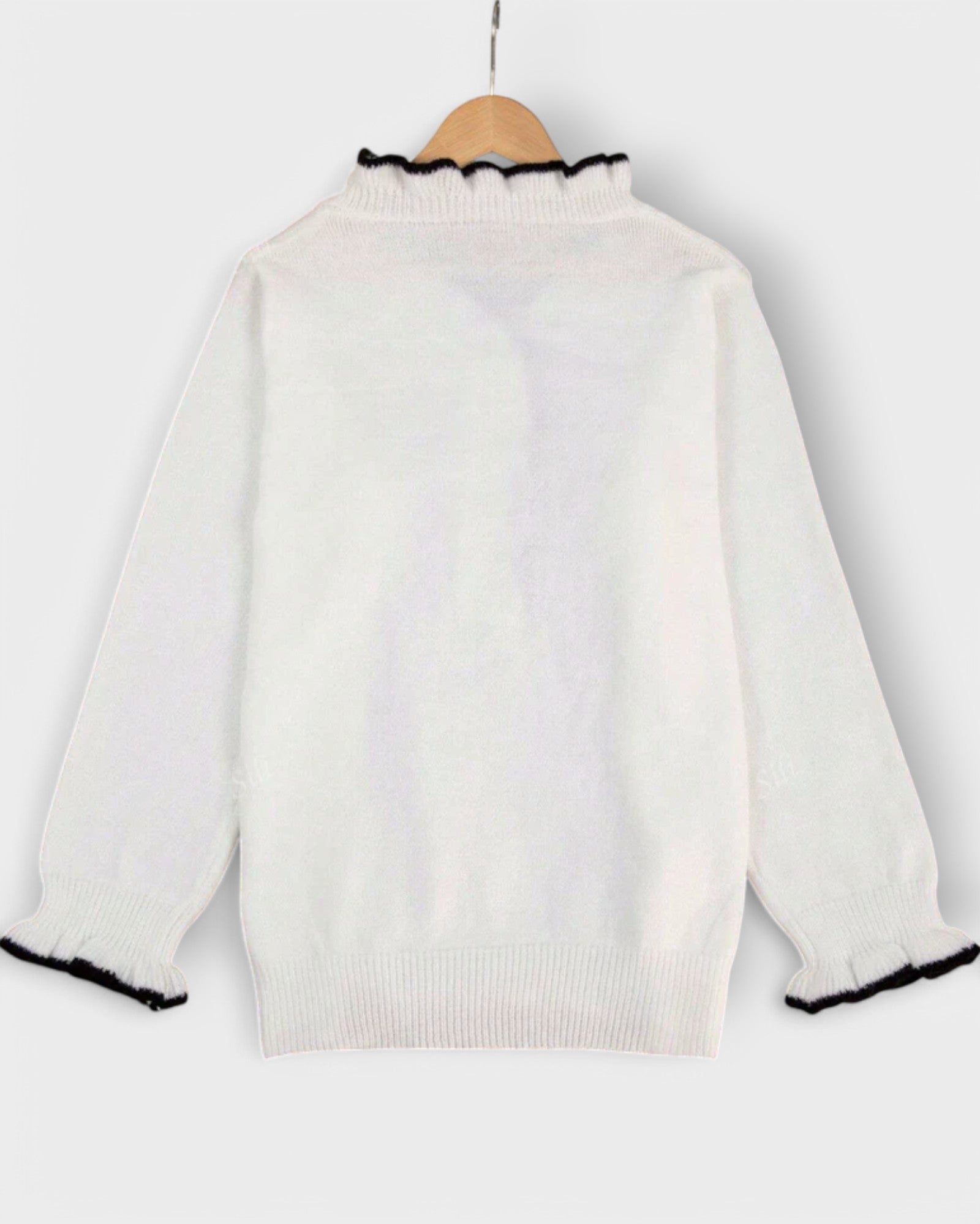 Flora - femenina, juguetona, con estilo