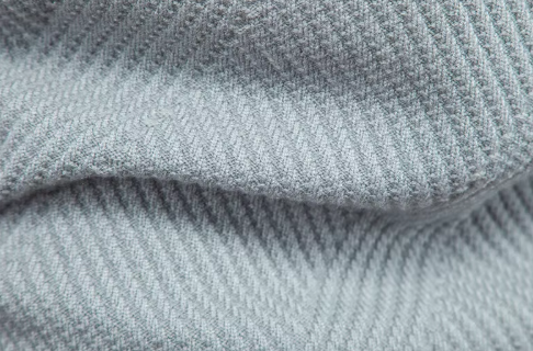 Zerelle | Suéter elegante para hombre con patrón de espiga
