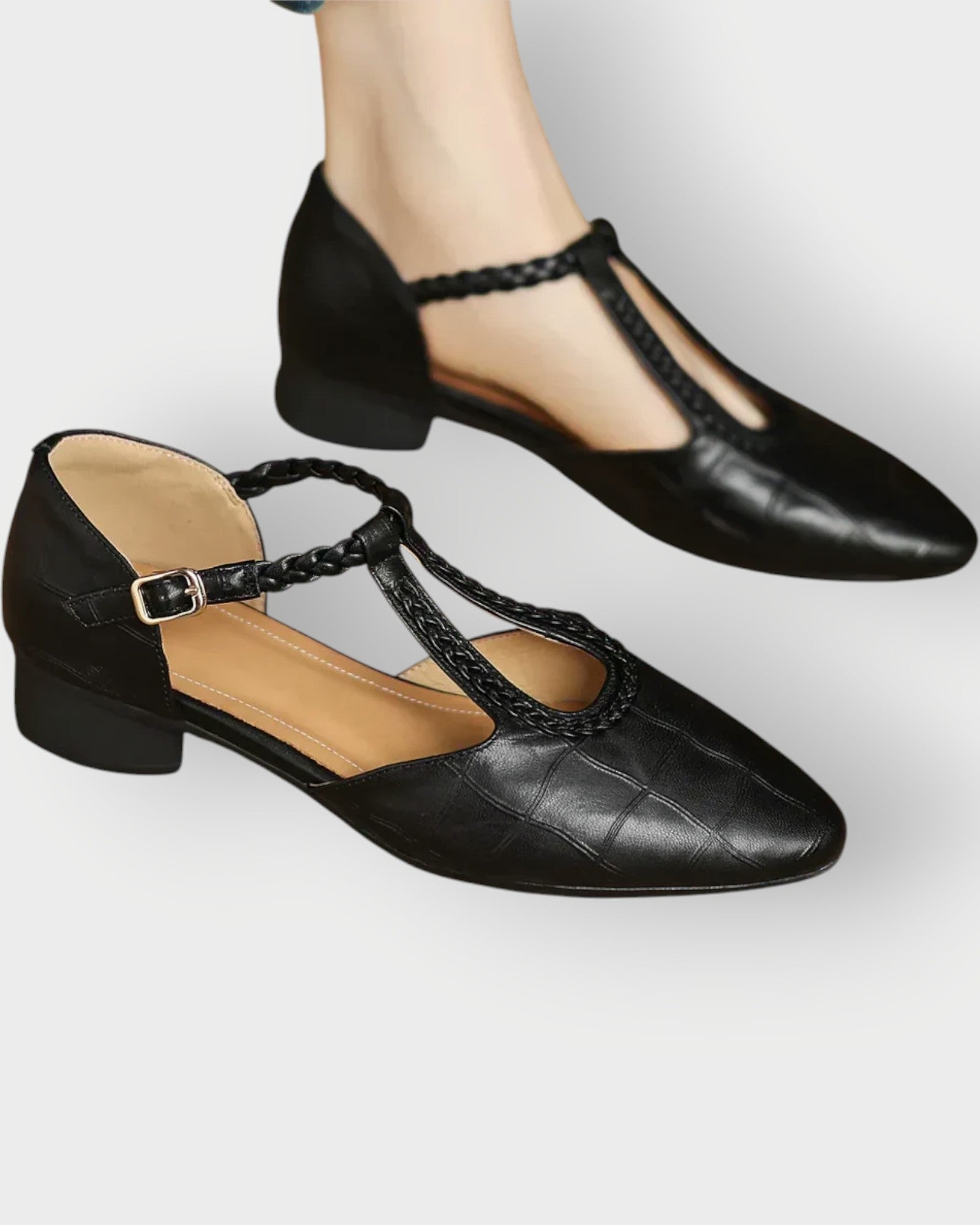 Margarita - elegante, fina, cuidada