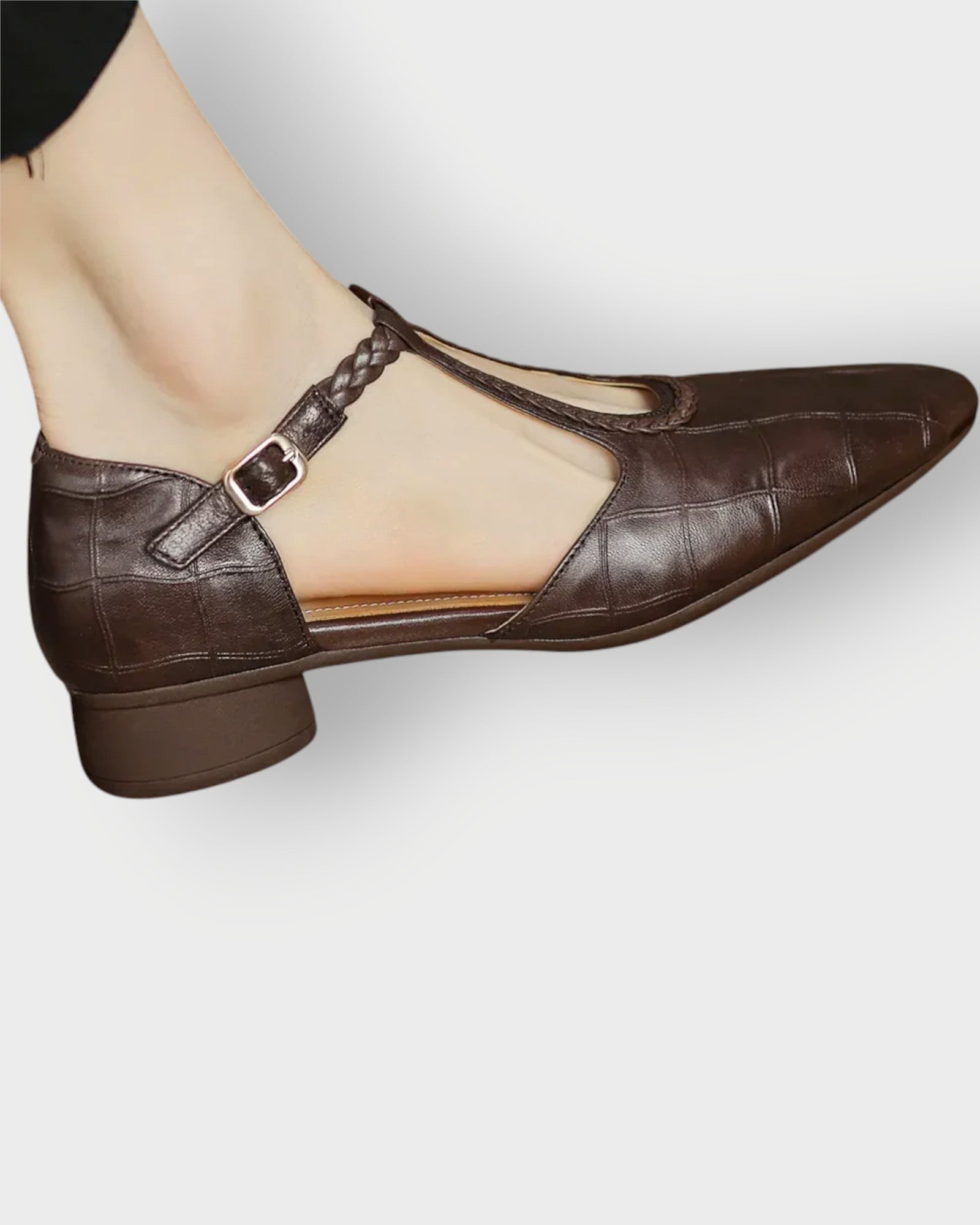 Margarita - elegante, fina, cuidada